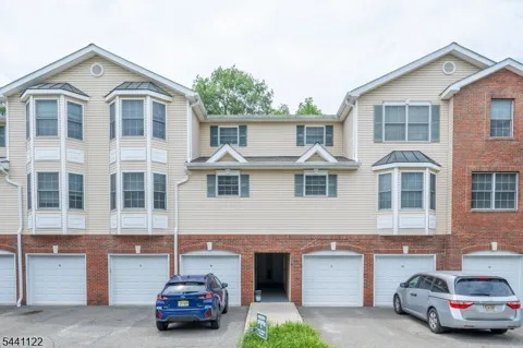 30 Federal Hill Rd #8 Unit 8