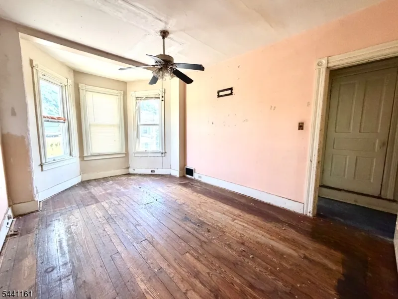 242 Filmore St Phillipsburg Town, NJ 08865