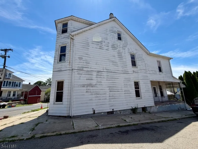 242 Filmore St Phillipsburg Town, NJ 08865