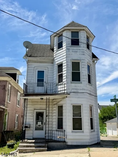242 Filmore St Phillipsburg Town, NJ 08865