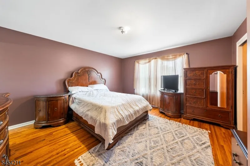 820 Baldwin Ave Linden City, NJ 07036