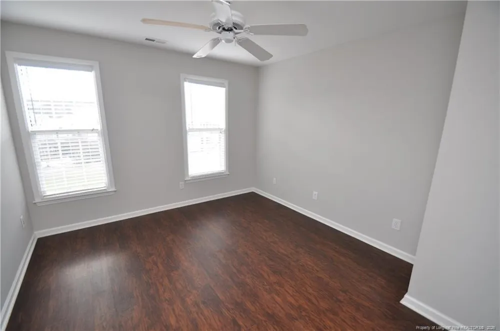 402 Knightsborough Way Apex, NC 27502