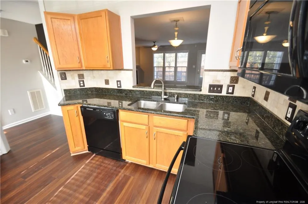 402 Knightsborough Way Apex, NC 27502