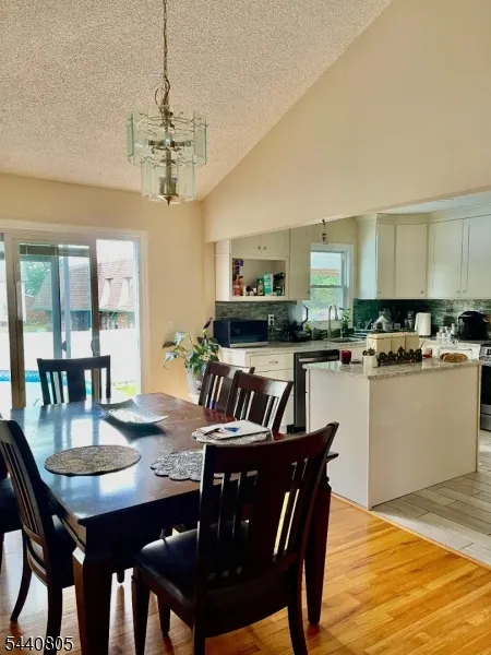 101 Lee Dr Middlesex, NJ 08846