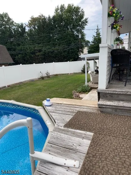 101 Lee Dr Middlesex, NJ 08846