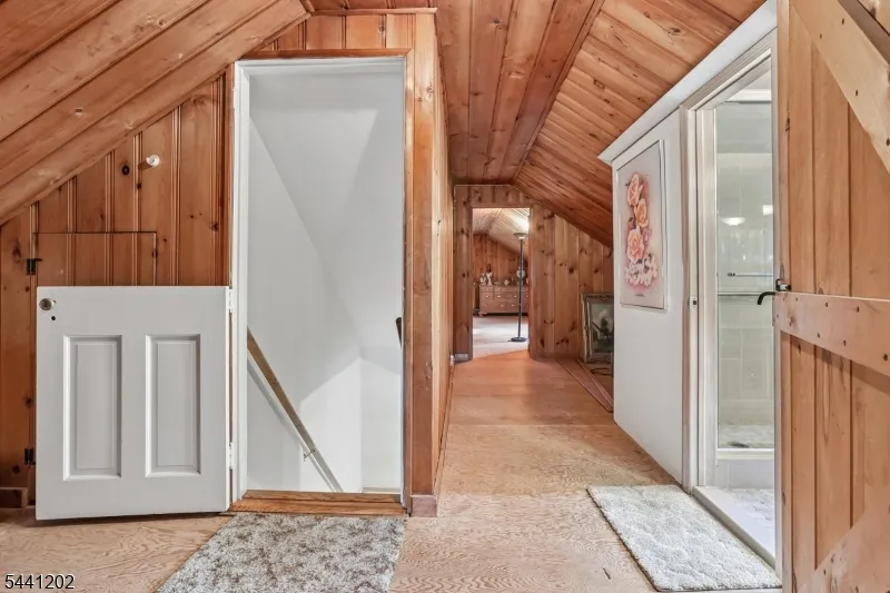 14 Saddle River Ro Woodcliff Lake, NJ 07677