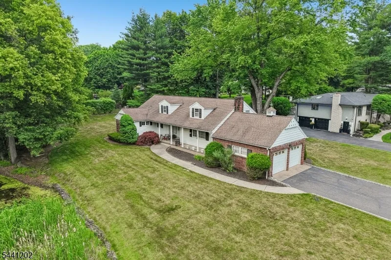 14 Saddle River Ro Woodcliff Lake, NJ 07677
