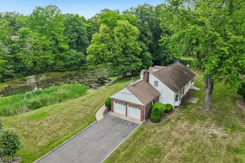 14 Saddle River Ro Woodcliff Lake, NJ 07677