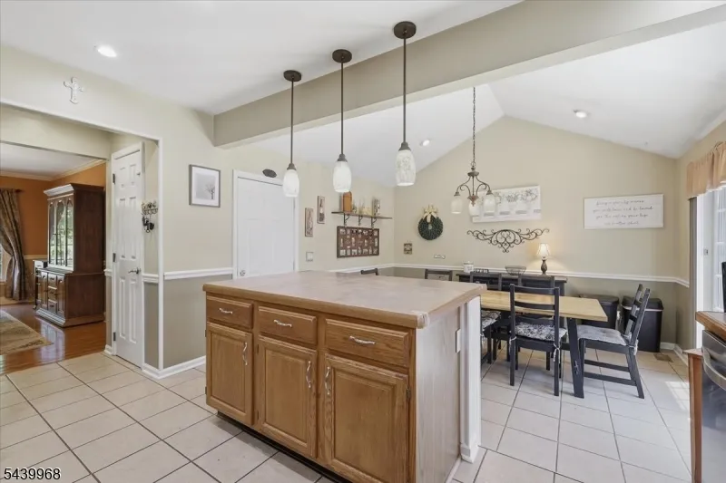 30 Glen Eagles Rd Washington, NJ 07882