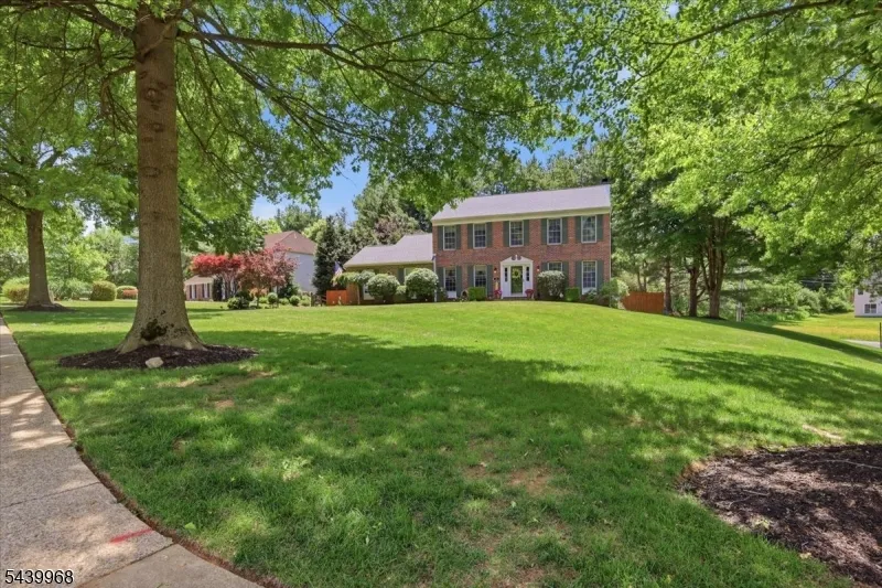 30 Glen Eagles Rd Washington, NJ 07882