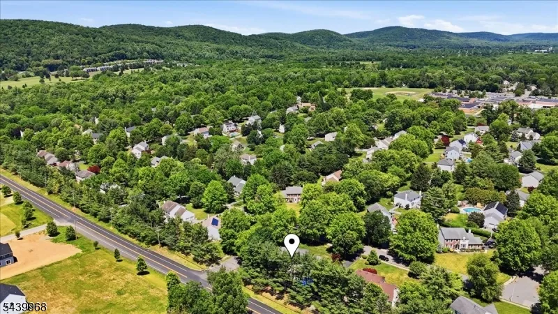 30 Glen Eagles Rd Washington, NJ 07882