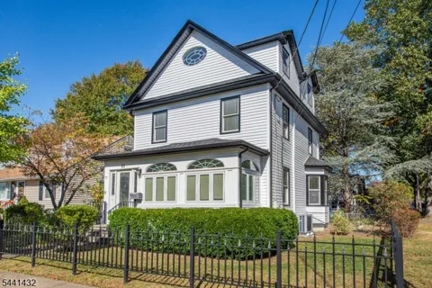 69 W Hanover Ave