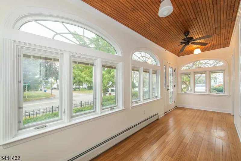 69 W Hanover Ave Morris Plains, NJ 07950