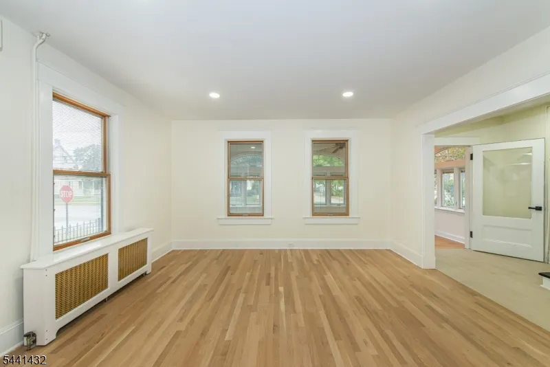 69 W Hanover Ave Morris Plains, NJ 07950