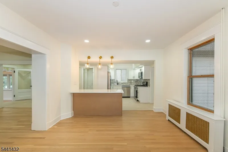 69 W Hanover Ave Morris Plains, NJ 07950