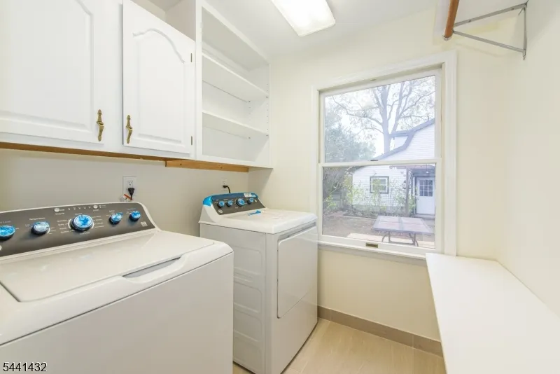 69 W Hanover Ave Morris Plains, NJ 07950