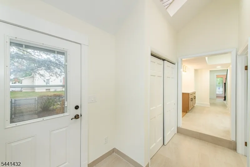 69 W Hanover Ave Morris Plains, NJ 07950