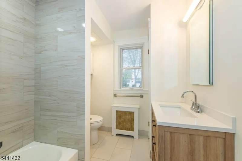 69 W Hanover Ave Morris Plains, NJ 07950