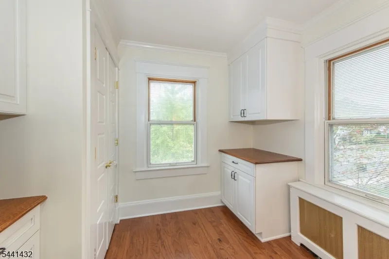 69 W Hanover Ave Morris Plains, NJ 07950
