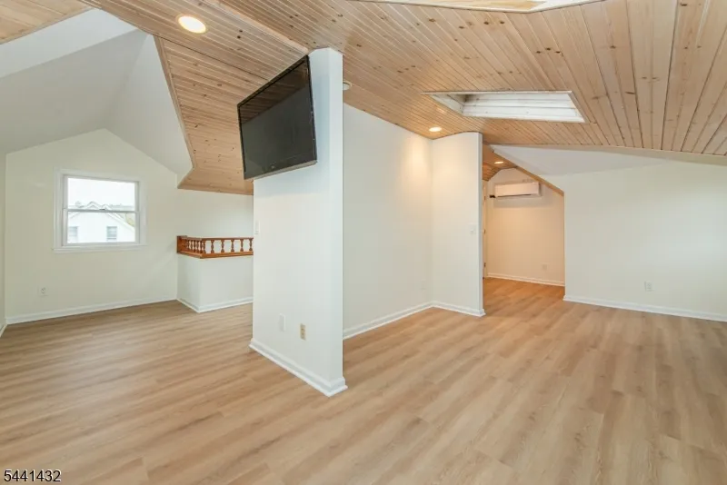 69 W Hanover Ave Morris Plains, NJ 07950