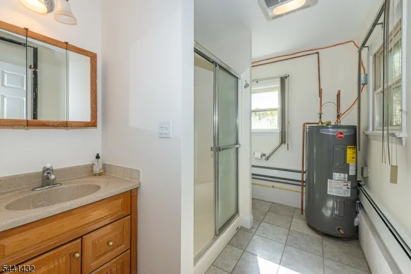 69 W Hanover Ave Morris Plains, NJ 07950