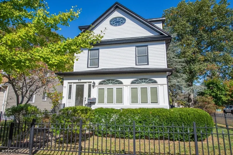69 W Hanover Ave Morris Plains, NJ 07950