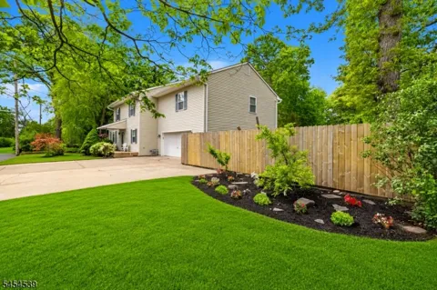1591 W Princeton Ave