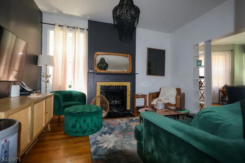 161 Milford Ave Newark City, NJ 07108