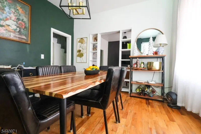 161 Milford Ave Newark City, NJ 07108