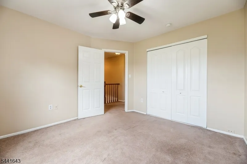 7 Sloop Sq Howell, NJ 07728