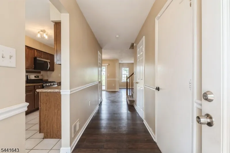 7 Sloop Sq Howell, NJ 07728