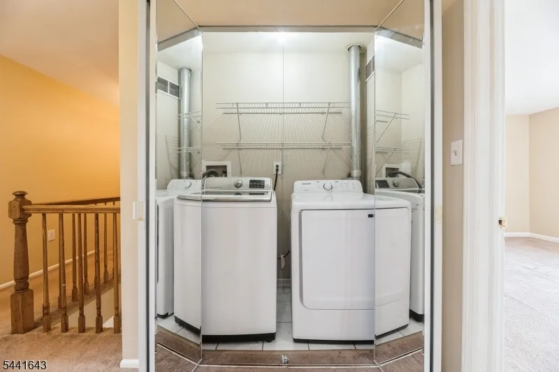 7 Sloop Sq Howell, NJ 07728