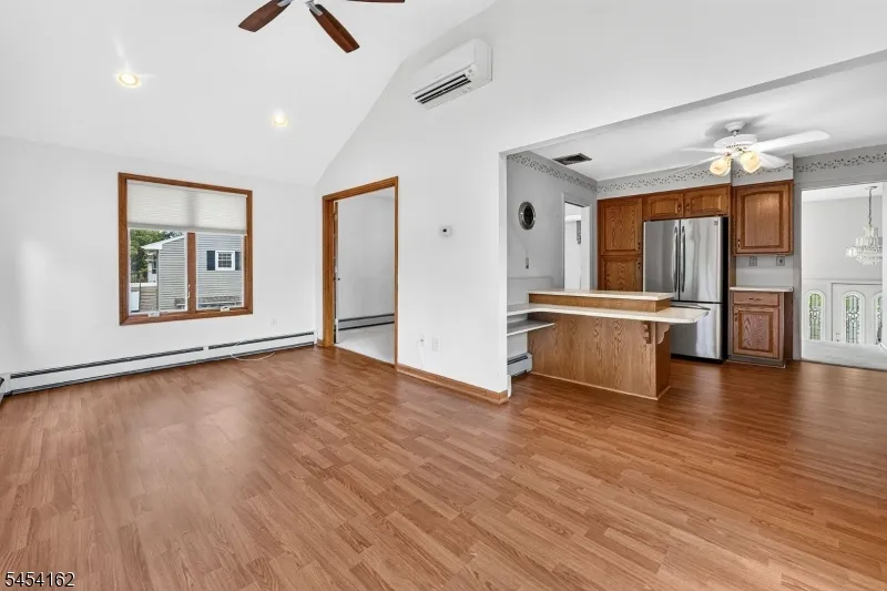 105 VICTORIA DRIVE Clark, NJ 07066