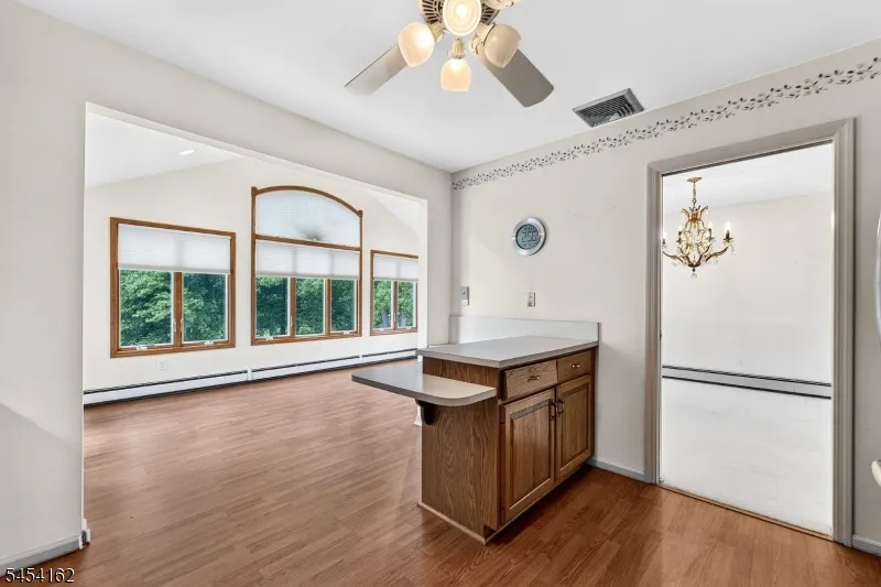 105 VICTORIA DRIVE Clark, NJ 07066