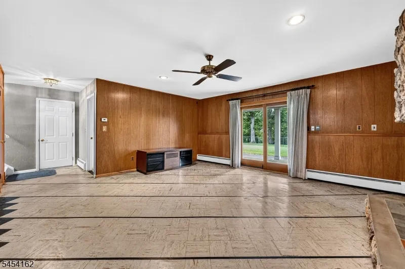 105 VICTORIA DRIVE Clark, NJ 07066