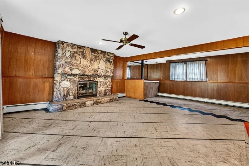 105 VICTORIA DRIVE Clark, NJ 07066