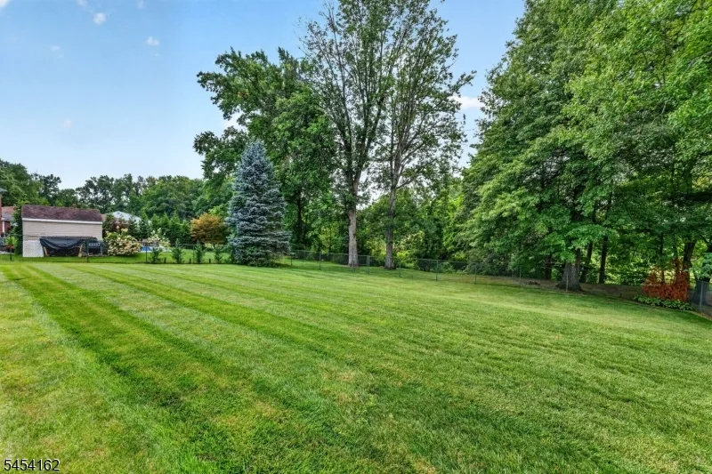 105 VICTORIA DRIVE Clark, NJ 07066