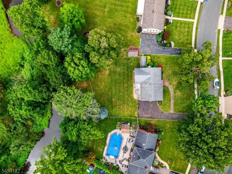 105 VICTORIA DRIVE Clark, NJ 07066