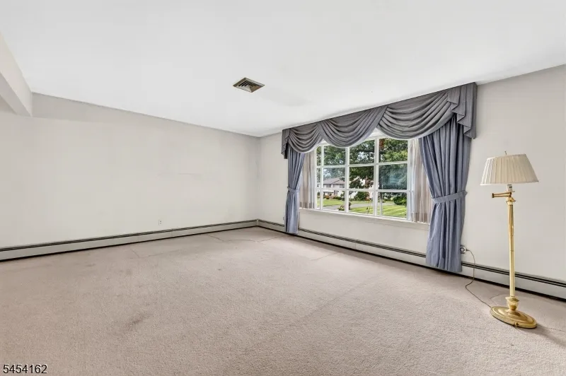 105 VICTORIA DRIVE Clark, NJ 07066