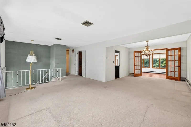 105 VICTORIA DRIVE Clark, NJ 07066