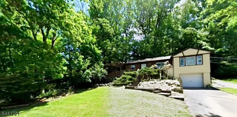 46 Shore Rd