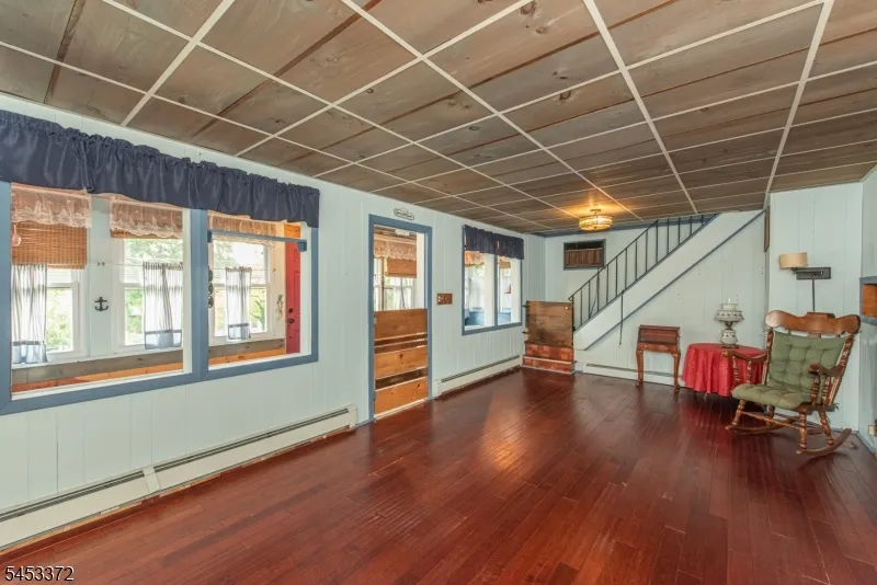 41 Dacotah Ave Parsippany-Troy Hills, NJ 07034