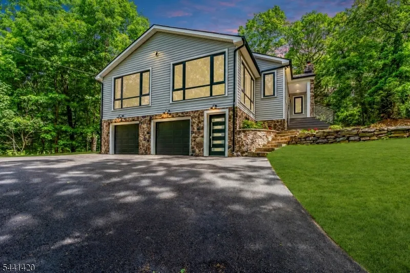 68 North Rd Boonton, NJ 07005