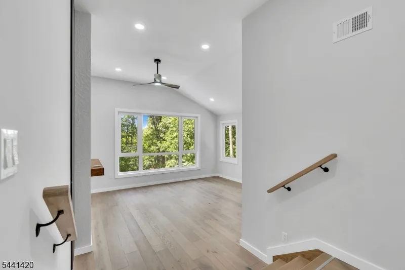 68 North Rd Boonton, NJ 07005