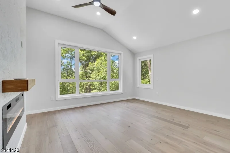 68 North Rd Boonton, NJ 07005