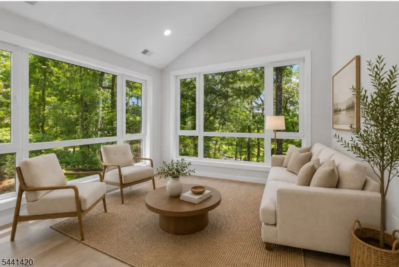 68 North Rd Boonton, NJ 07005
