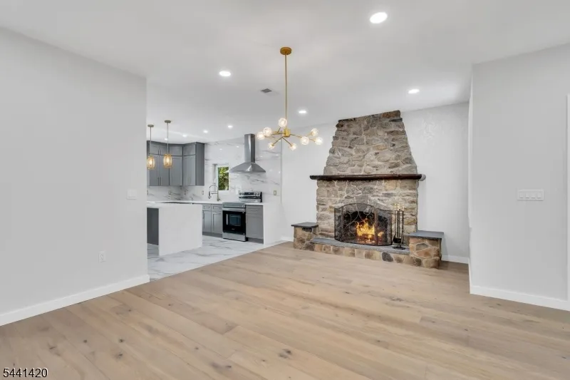 68 North Rd Boonton, NJ 07005