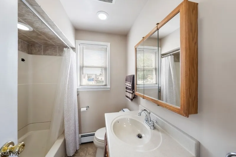 113 Arthur St Linden City, NJ 07036