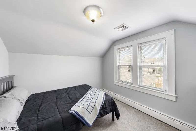 113 Arthur St Linden City, NJ 07036