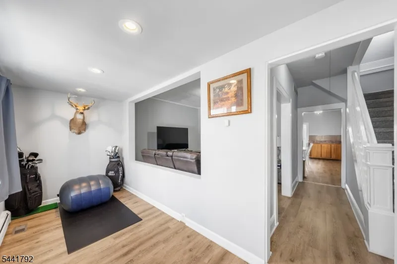 113 Arthur St Linden City, NJ 07036